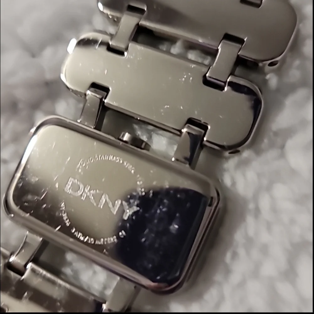 DKNY Solid Stainless Steel Rectangular Ingots Ladies Watch NY-3836 Needs Battery